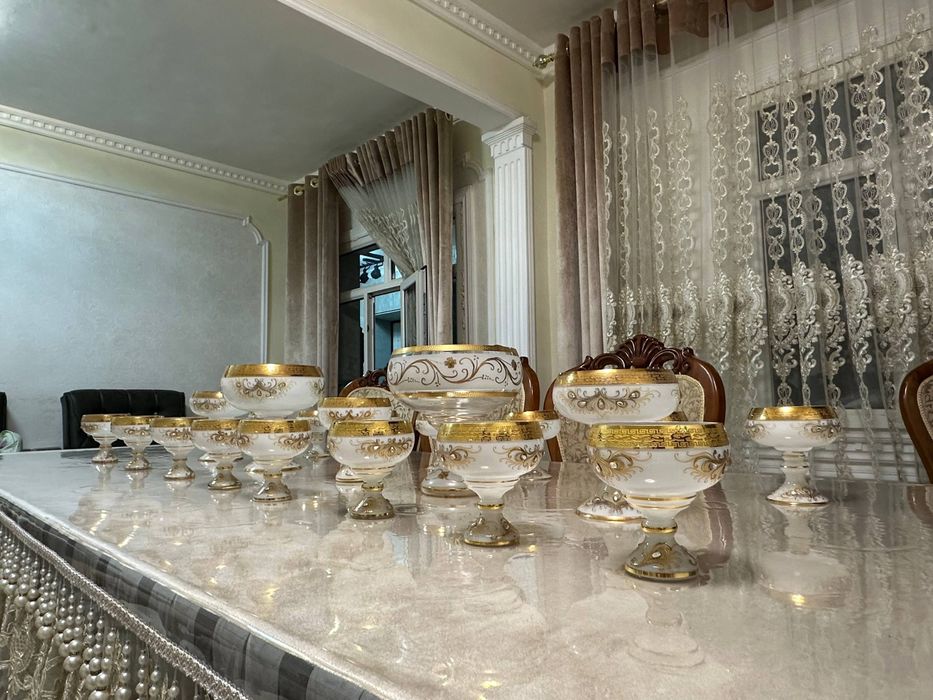 Роскошный набор в стиле богемского стекла с позолотой [багема]