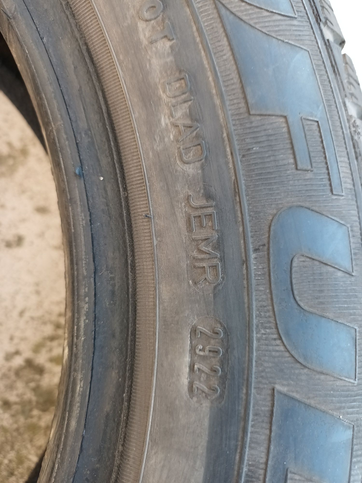 Продавам зимни гуми 185/65 R15