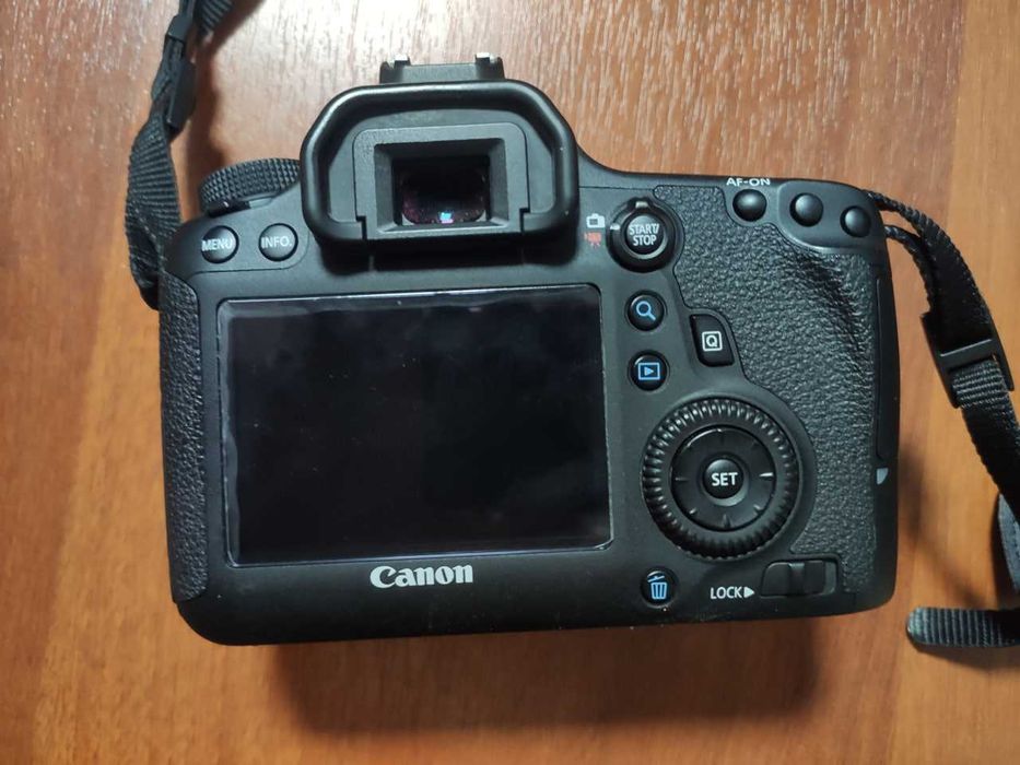 Canon 6D (Body) продаётся.
