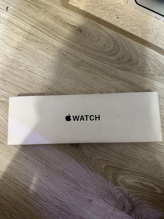 Продам Apple watch SE 2024 44 mm black часы новые…………………………………………………..