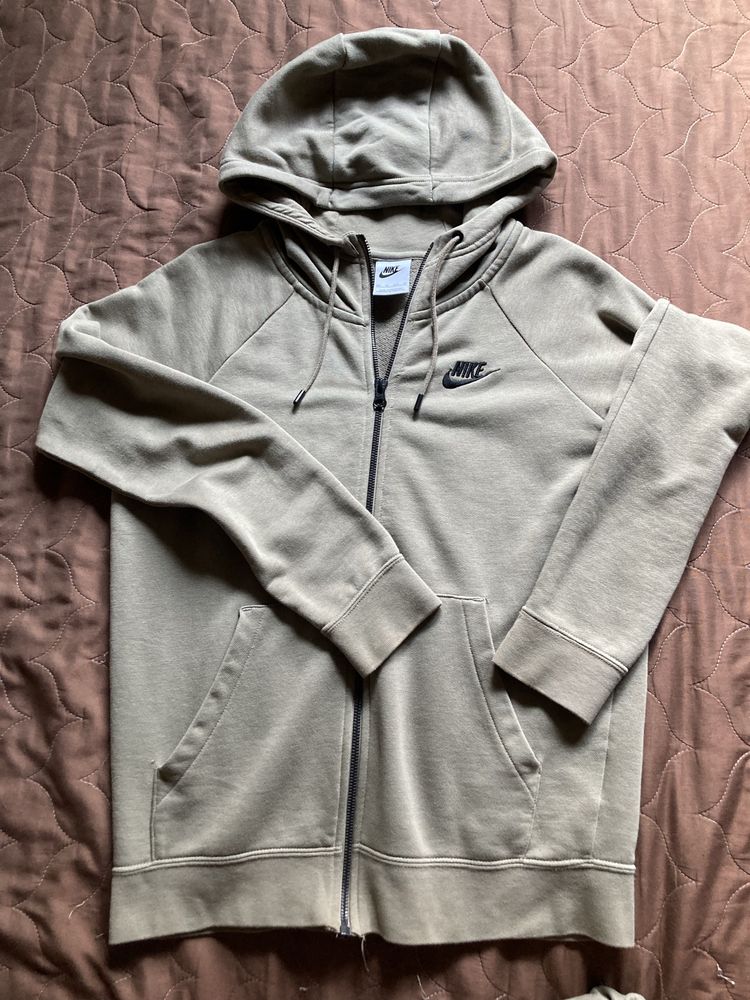 Nike xs спортен екип
