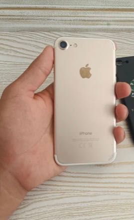 Продам IPhone 7 Gold