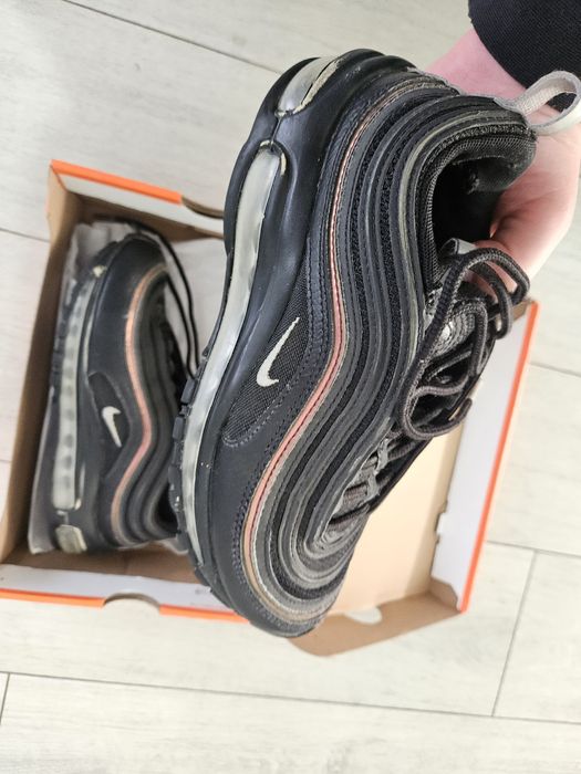 Vând air max mărimea 38,5