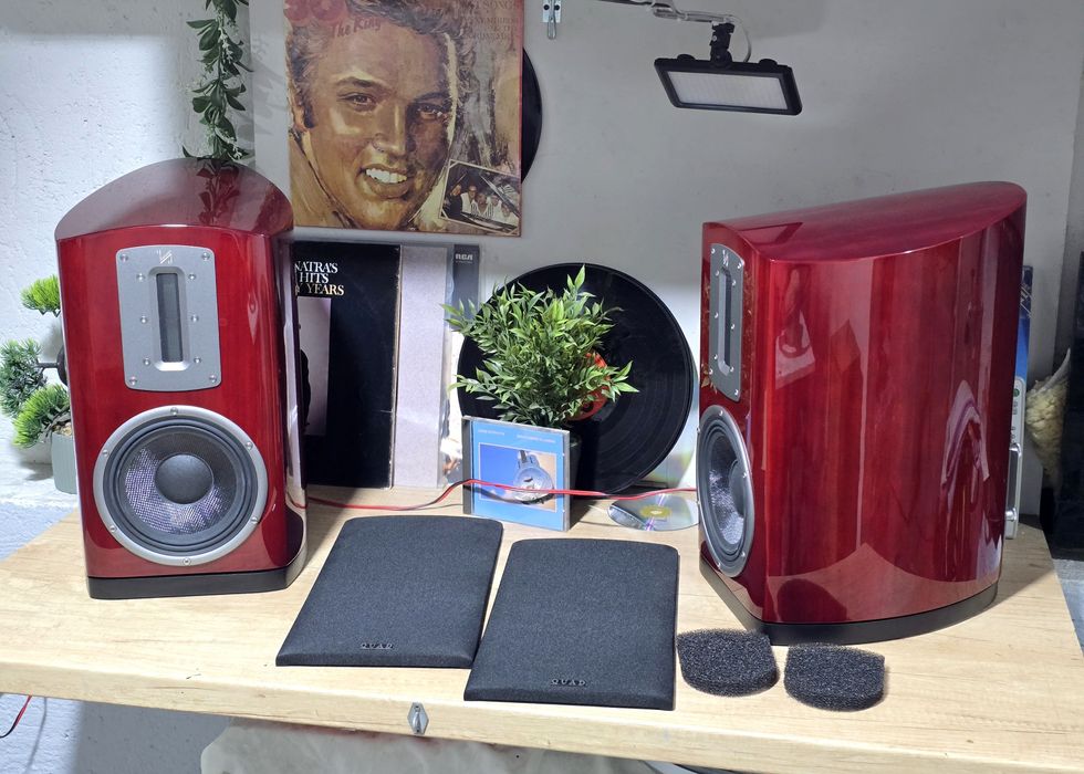 Boxe QUAD Z-2 ,varf de gama ,tweeter ribbon, bookshelf