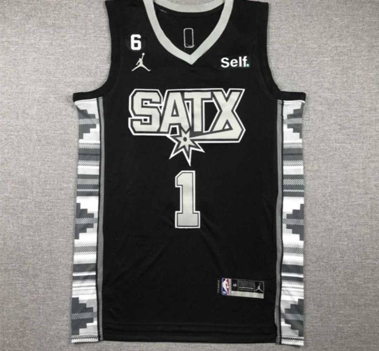 Maiouri de baschet cu Victor Wembanyama