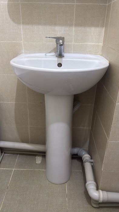 Раковина для ванной комнаты