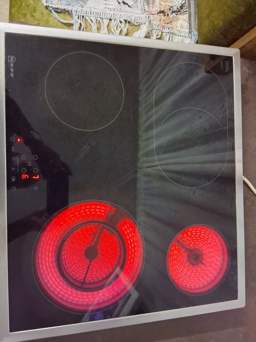 Самостоятелен керамичен плот Neff