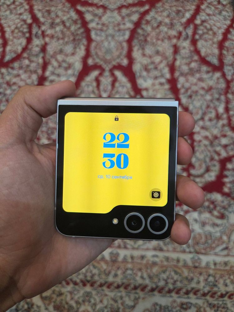 Продается samsung galaxy z flip 6