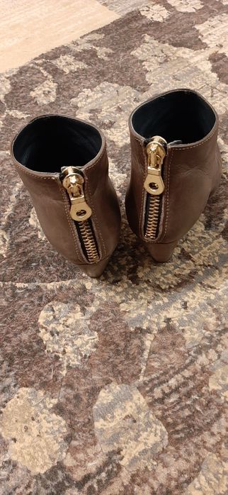 Ghete/ botine piele maro 35