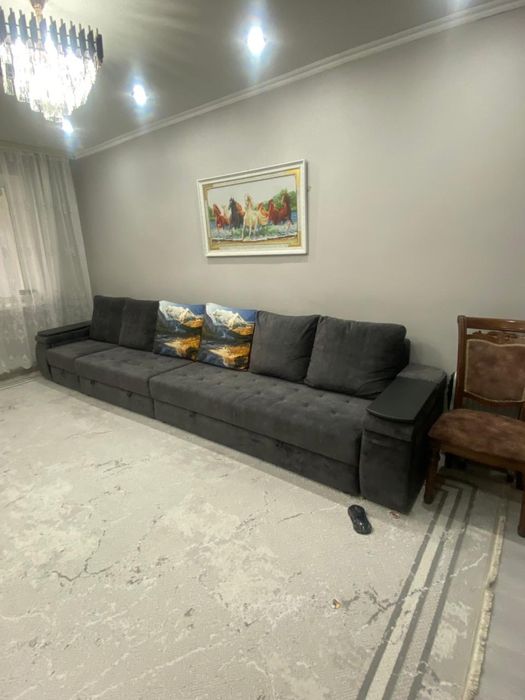 Диван длина 4.30м ширина 1м