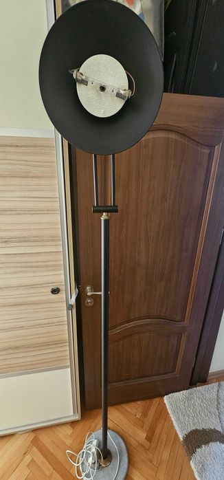 Осветителни тела тип  нощна лампа или за таван