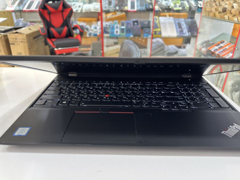 Lenovo thinkpad idealni core i5 8/256 patsvetka atpechatma hammasi bor