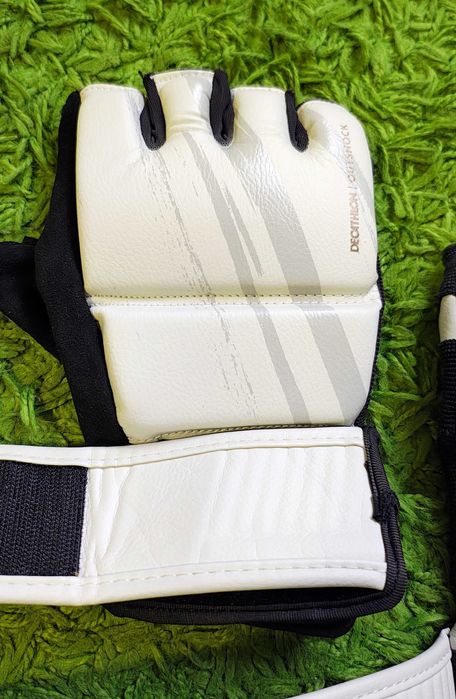 Mănuși de luptă, arte marțiale, mărime L. Preț redus