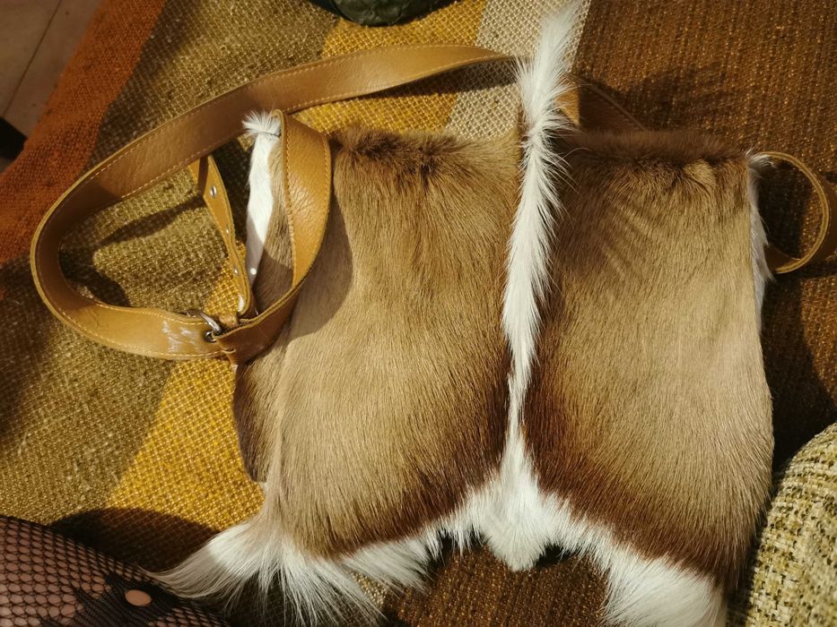 Geanta de umar medie, din piele și blana naturala