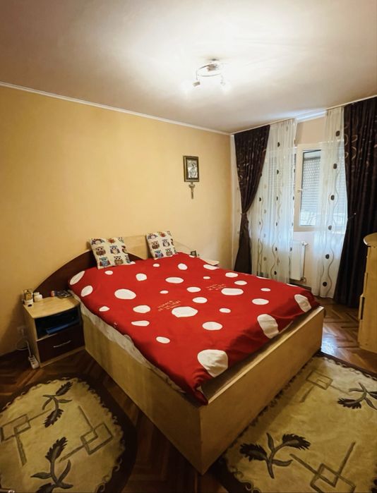 Apartament 3 camere - centrala proprie