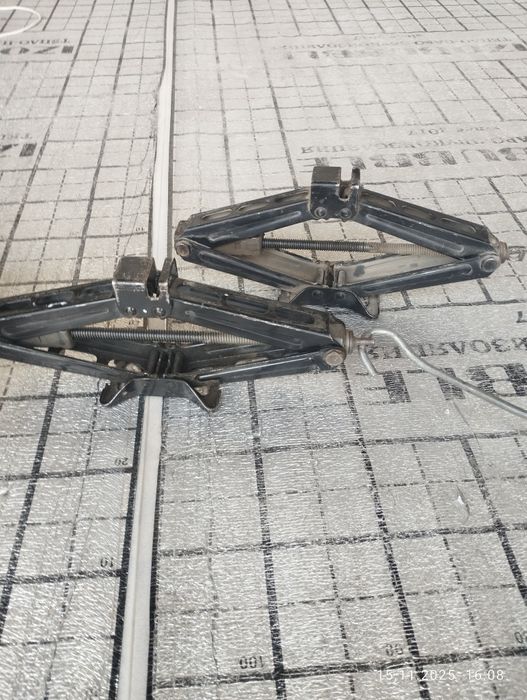 Запаска диска балон Спарк,колонка Равон,домкратла жм