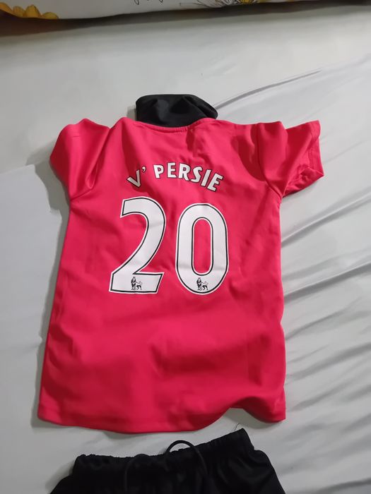 Футболен екип на Manchester united 3-7 години