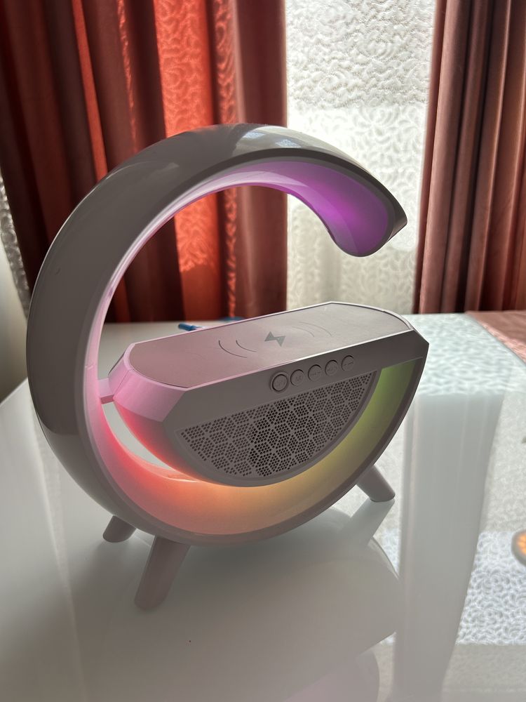 Incărcator wireless Boxă/Lampă 3in1