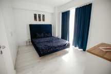 Inchiriez apartament 2 camere + parcare