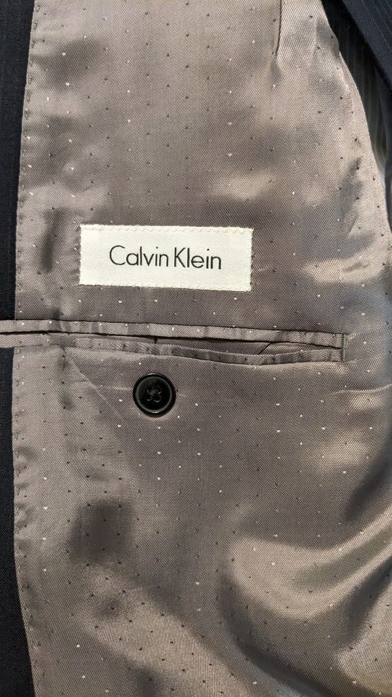 Costum calvin Klein