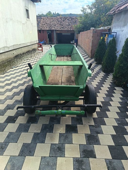 Vand carut românesc