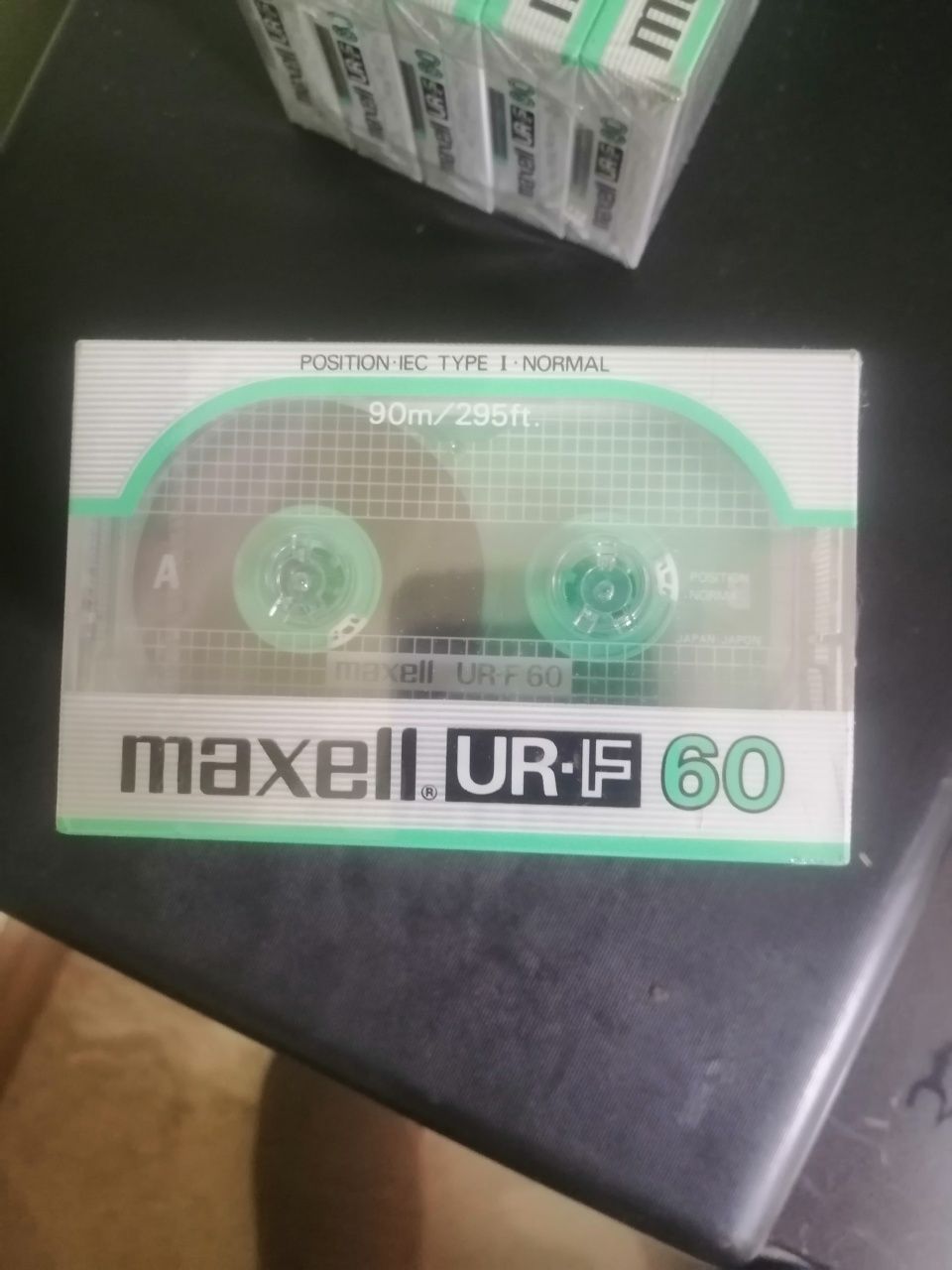 Чисто нови аудио касети maxell