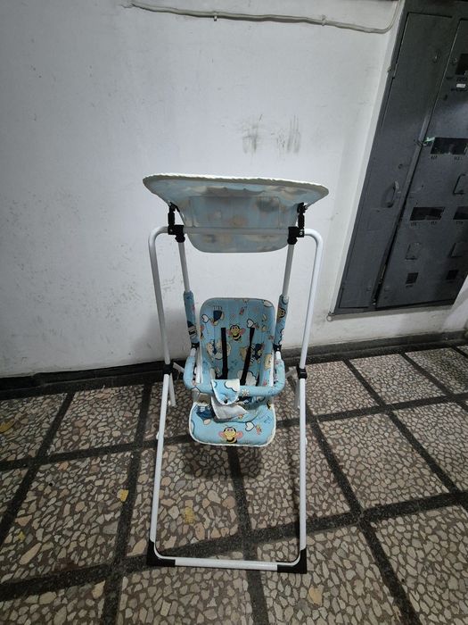 Детска градинска люлка със сенник