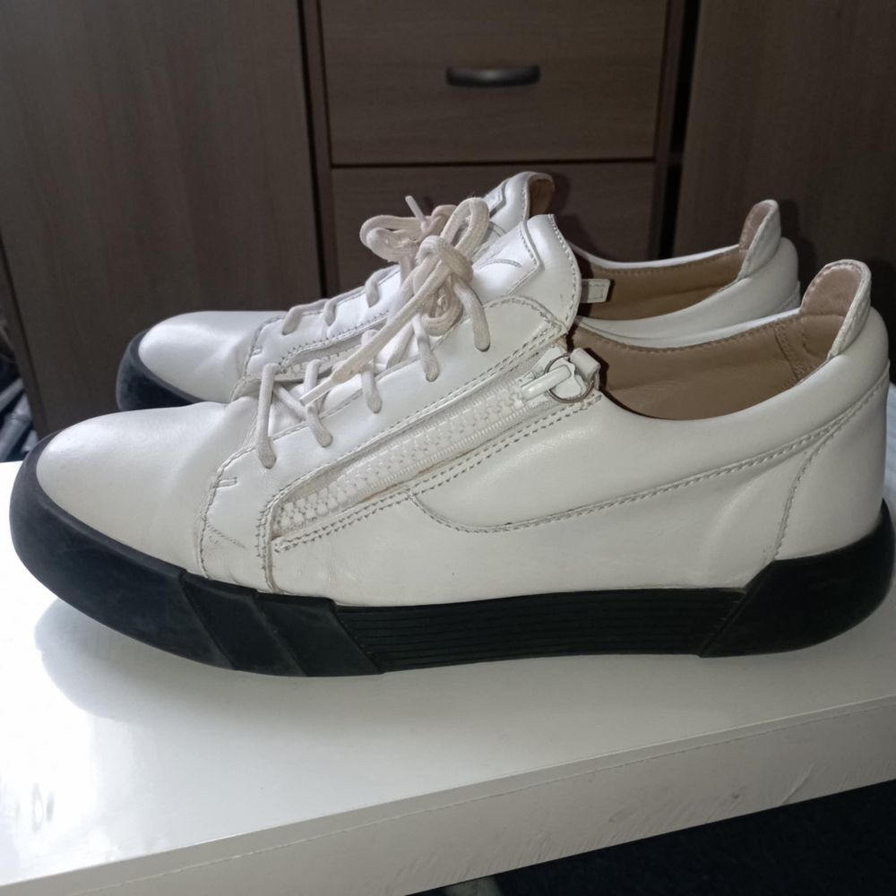 Giuseppe Zanotti shark low, frankie leather, 2 ЧИФТА 43,45 номер..