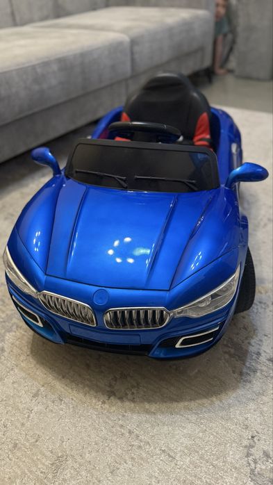 Машина детская BMV