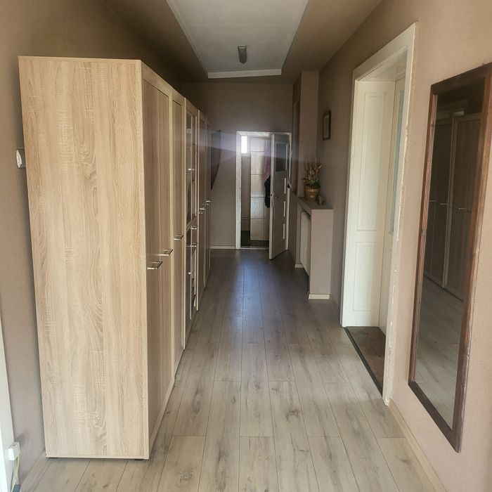 Casa de vânzare la șoseaua principala