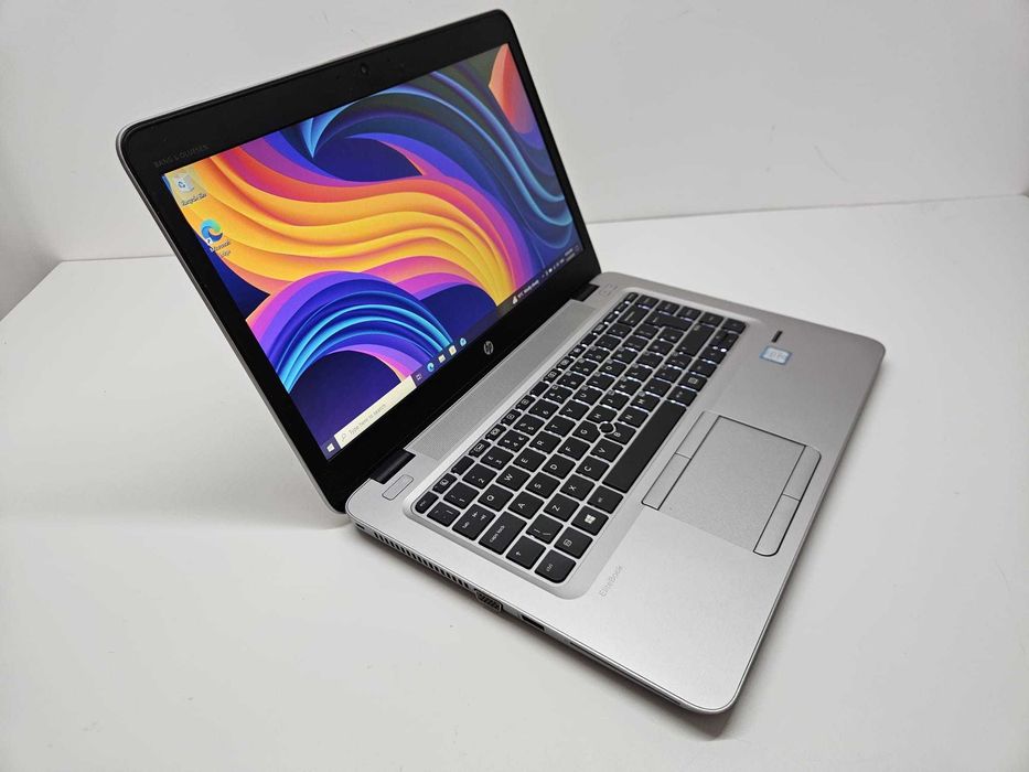 HP EliteBook i7-6500U / 8GB DDR4  SSD 256 + HDD 500 GB