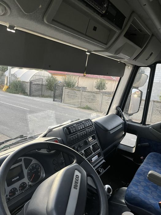 Vand sau schimb cu duba de 3,5t…. iveco eurocargo 818