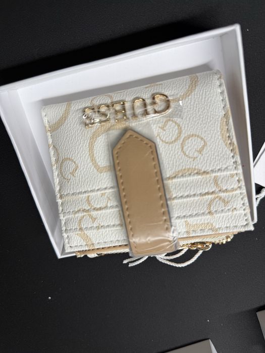 Genti originale Guess