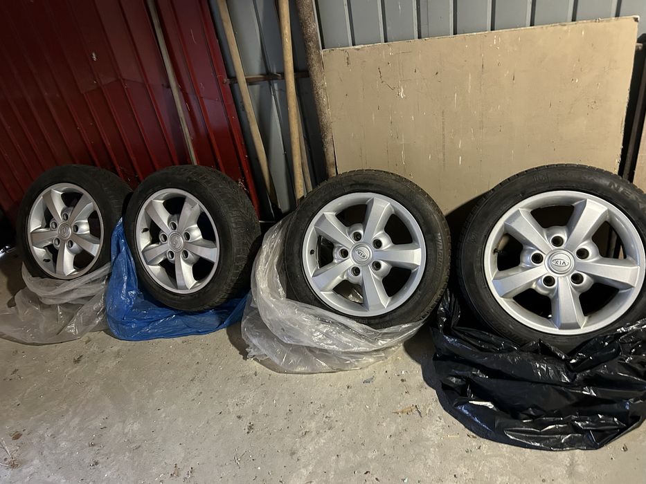 Roti iarna pe 17 kia / hyundai anvelope 215/55/17