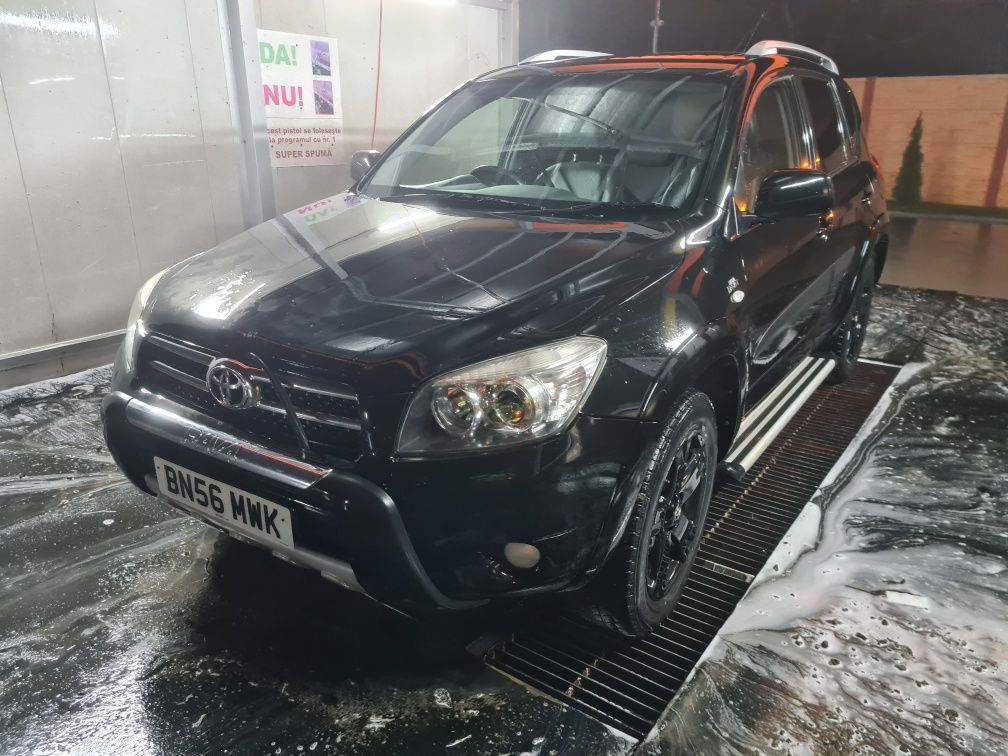 Dezmembrez Toyota Rav 4 2.2 Dcat 177 cp 2007