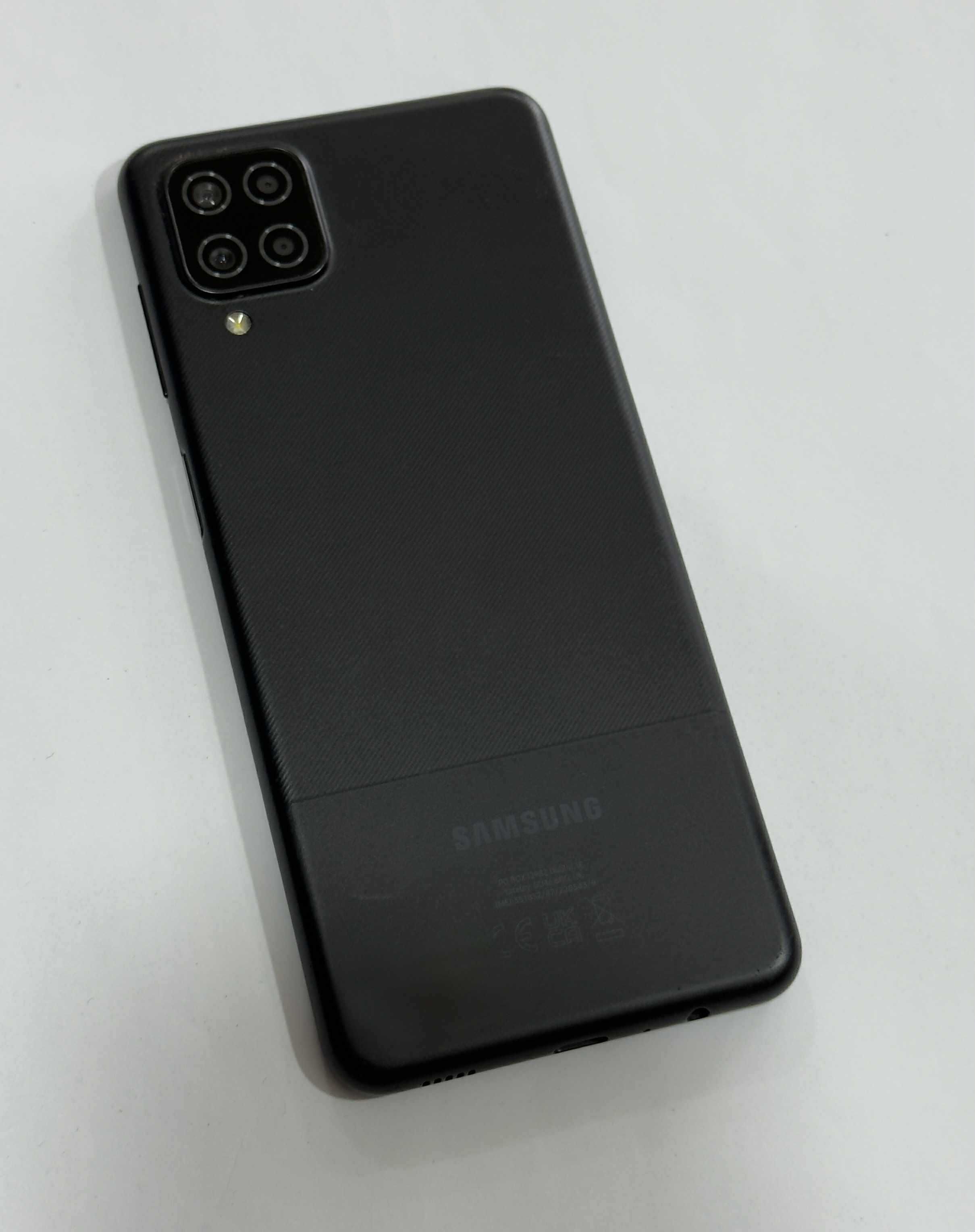 Продавам Samsung A12 128/4gb