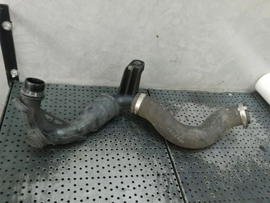furtun tubulatura intercooler 1.0b b7jb  ecoboost hybrid  ford puma 2020   l1b1-6c646-ba
