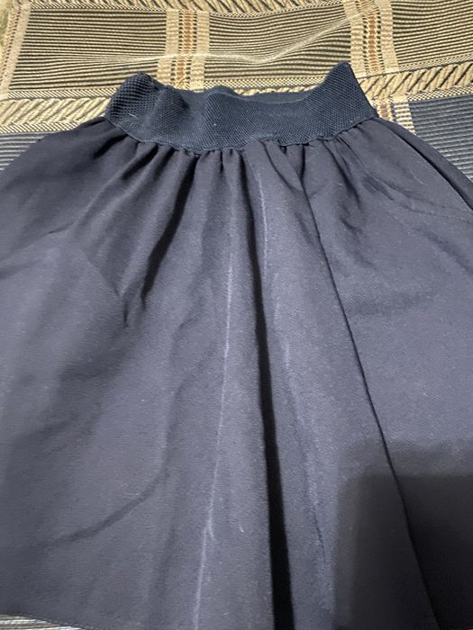 Продам юбку школьную  на резинке . Цена 1000 тг