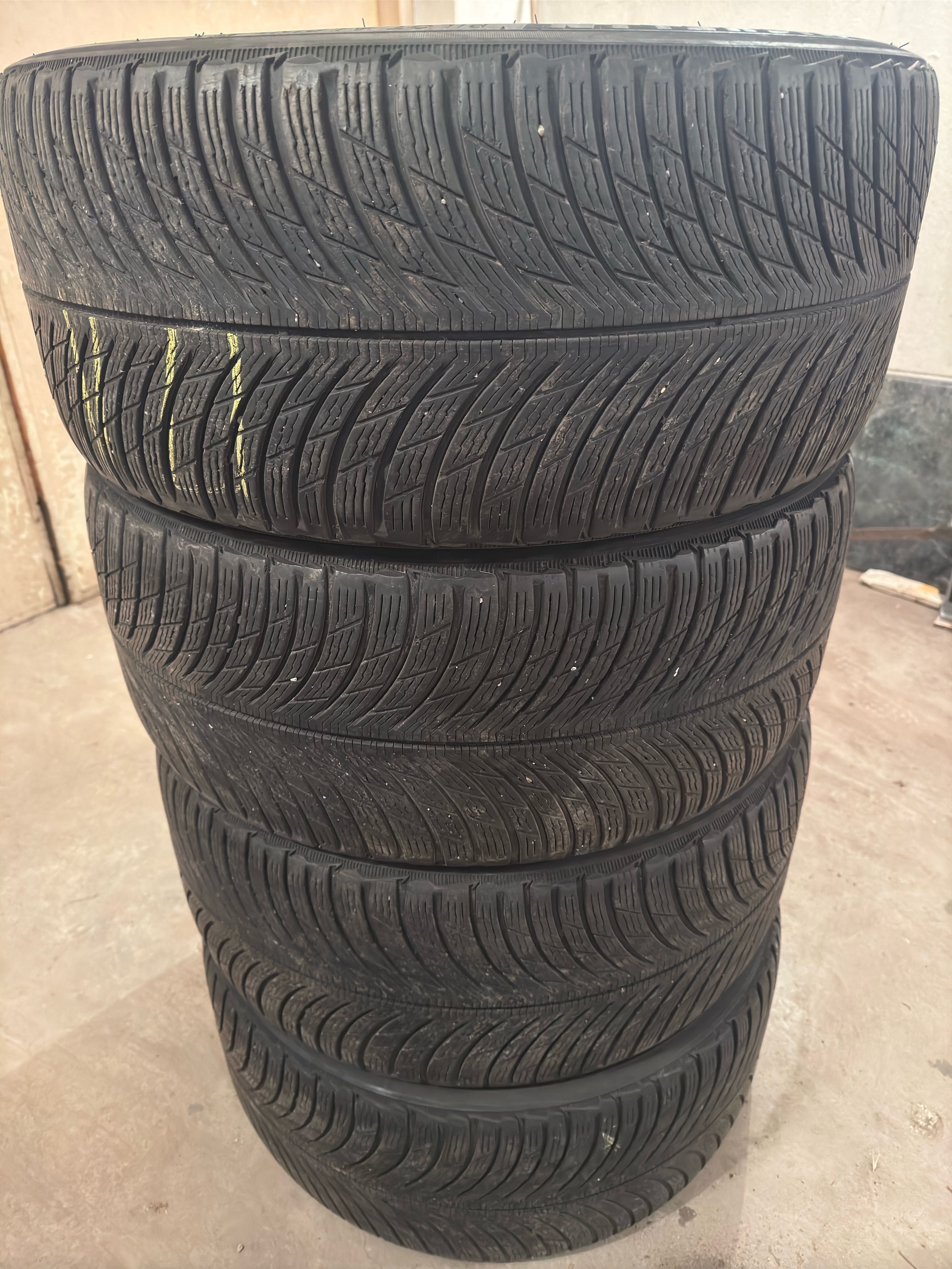 Зимни гуми 4 mm 255/40 R 18 Michelin Pilot Alpin 5