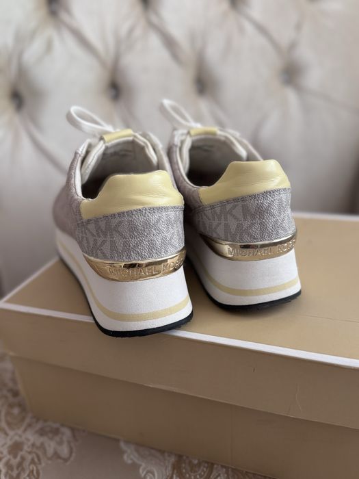 Michael Kors сникърси
