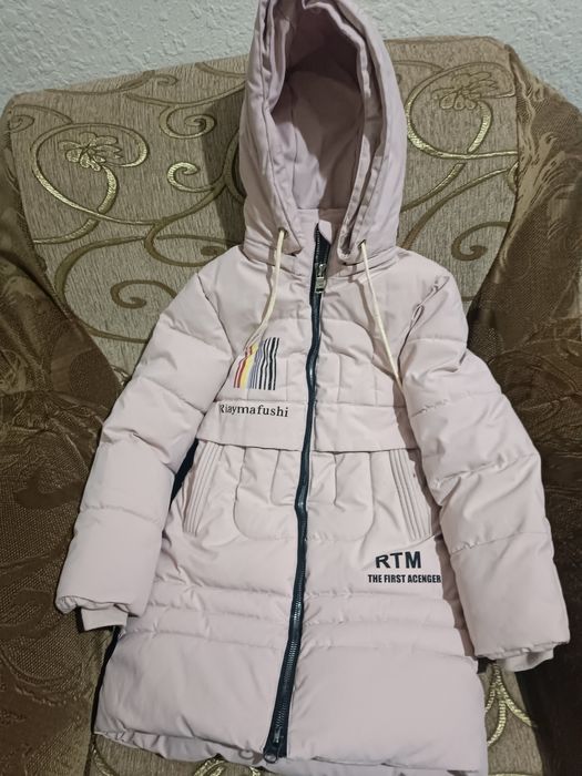 Куртка тёплая на девочку 100 тысяч
