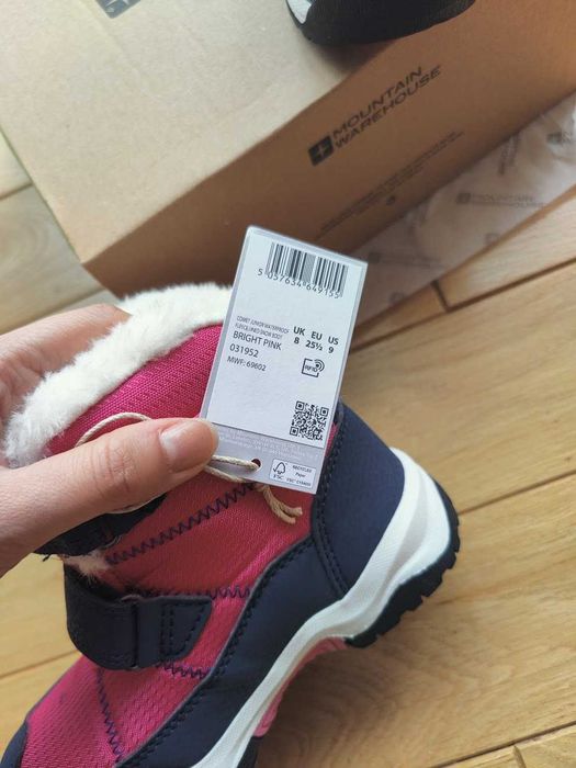 Чисто нови водоустойчиви боти за момиче 25,5