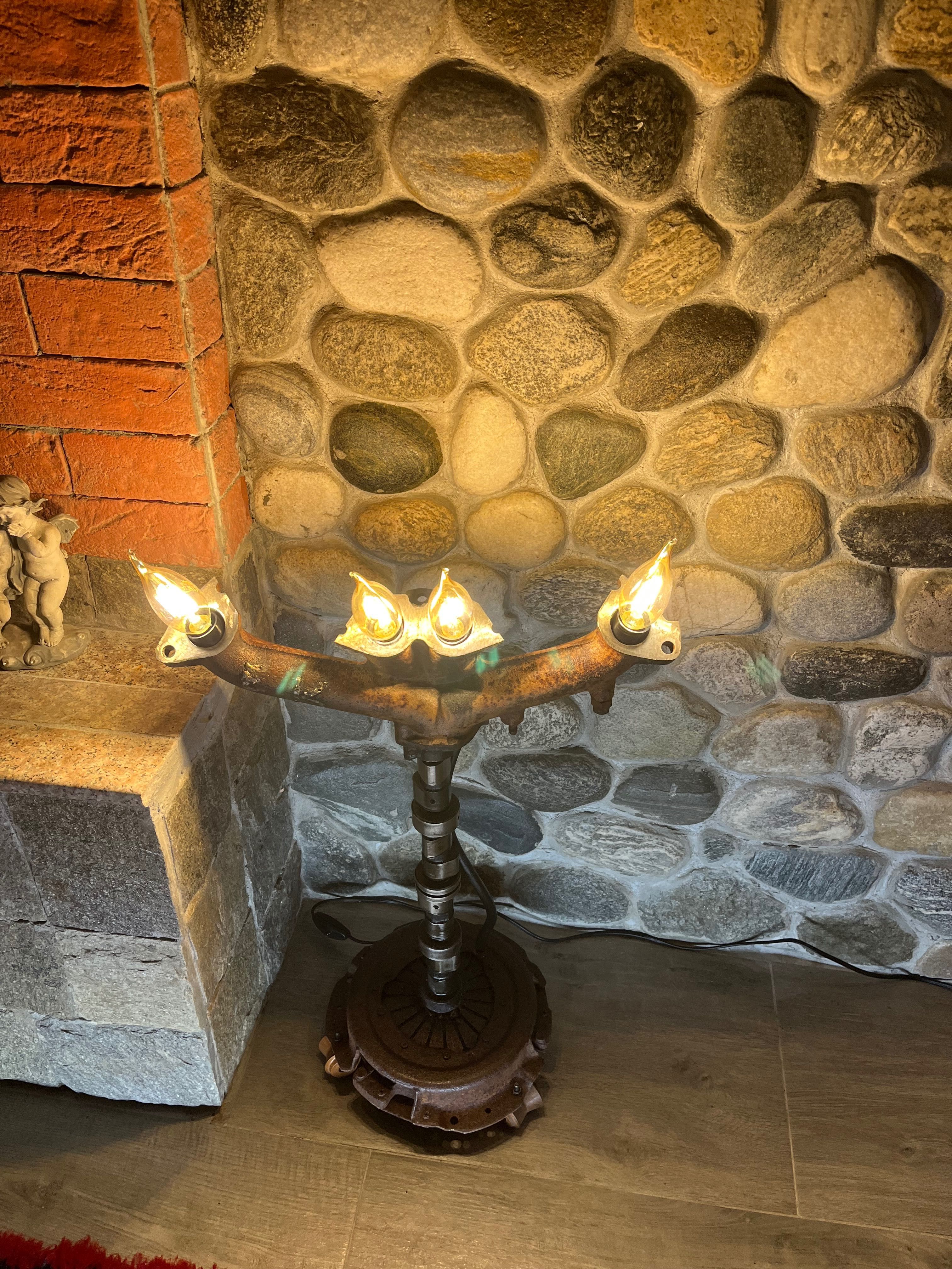 Нощна лампа от стари автомобилни части
