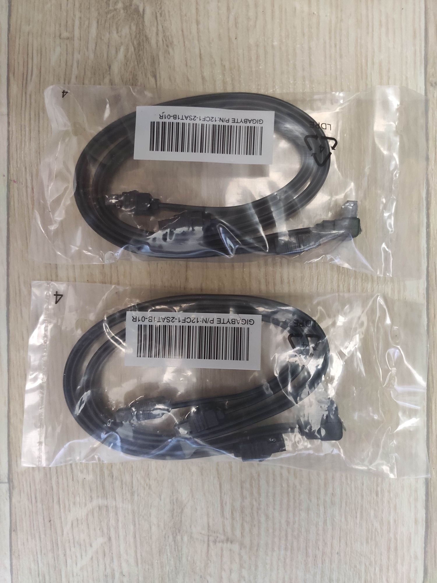 интерфейсный кабель SATA
