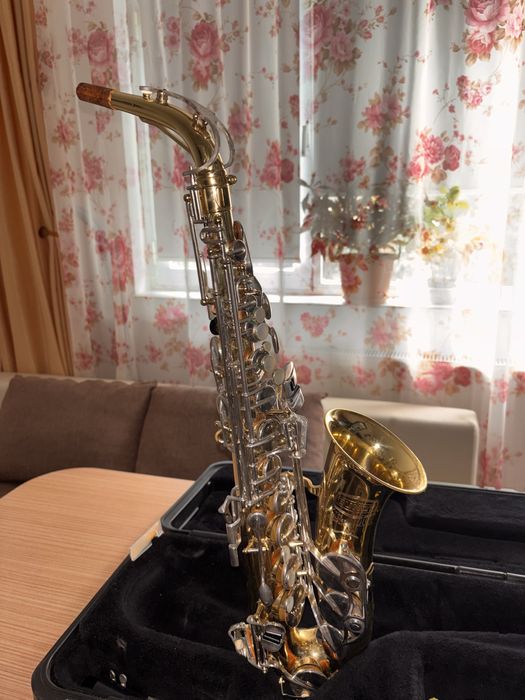 Saxofon Bundy II + toc original – stare bună