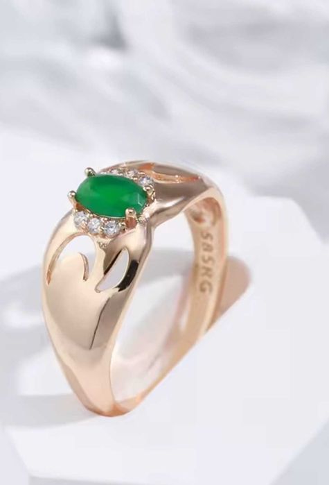 GR10,inel placat aur 14k,zirconiu alb/verde smarald, nou/marcat