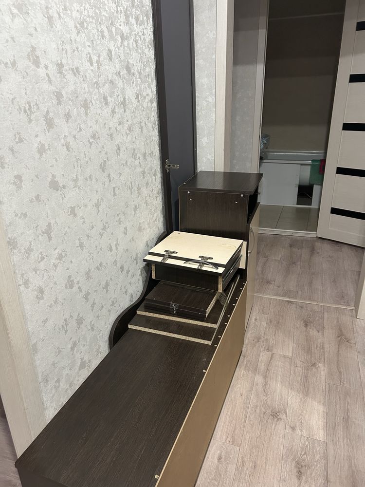 Прихожая в отличном состоянии, продается в связи переездом