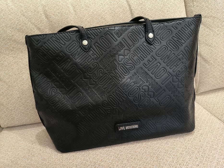 Черна чанта Moschino