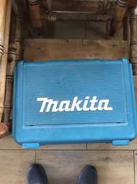 Makita фенерчета и куфар