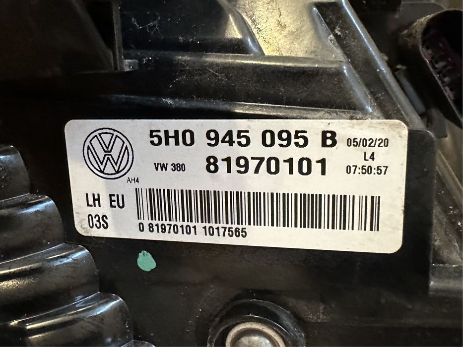 Stopuri / Triple VW Golf 8 Full led 2020-2024